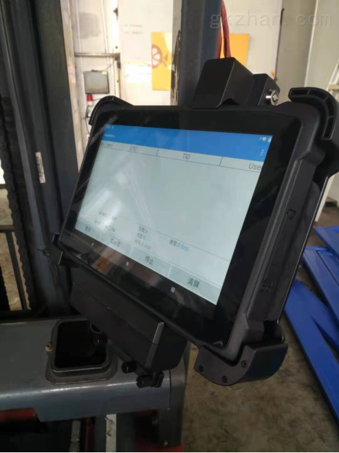 工业平板电脑在车载矿机叉车行业的应用