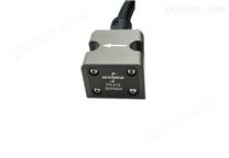 高速列车车体加速度传感器815-10